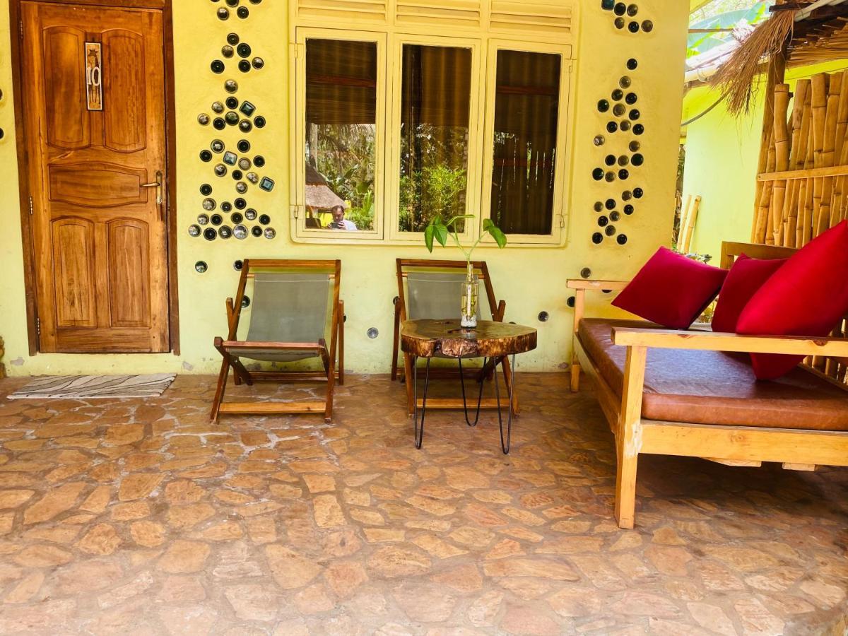 Afro Smile Hotel & Guest House - Jinja Exterior foto