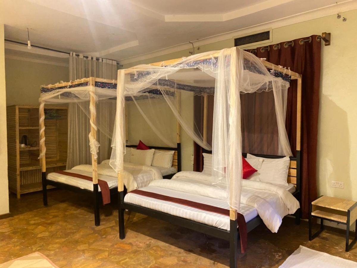 Afro Smile Hotel & Guest House - Jinja Exterior foto