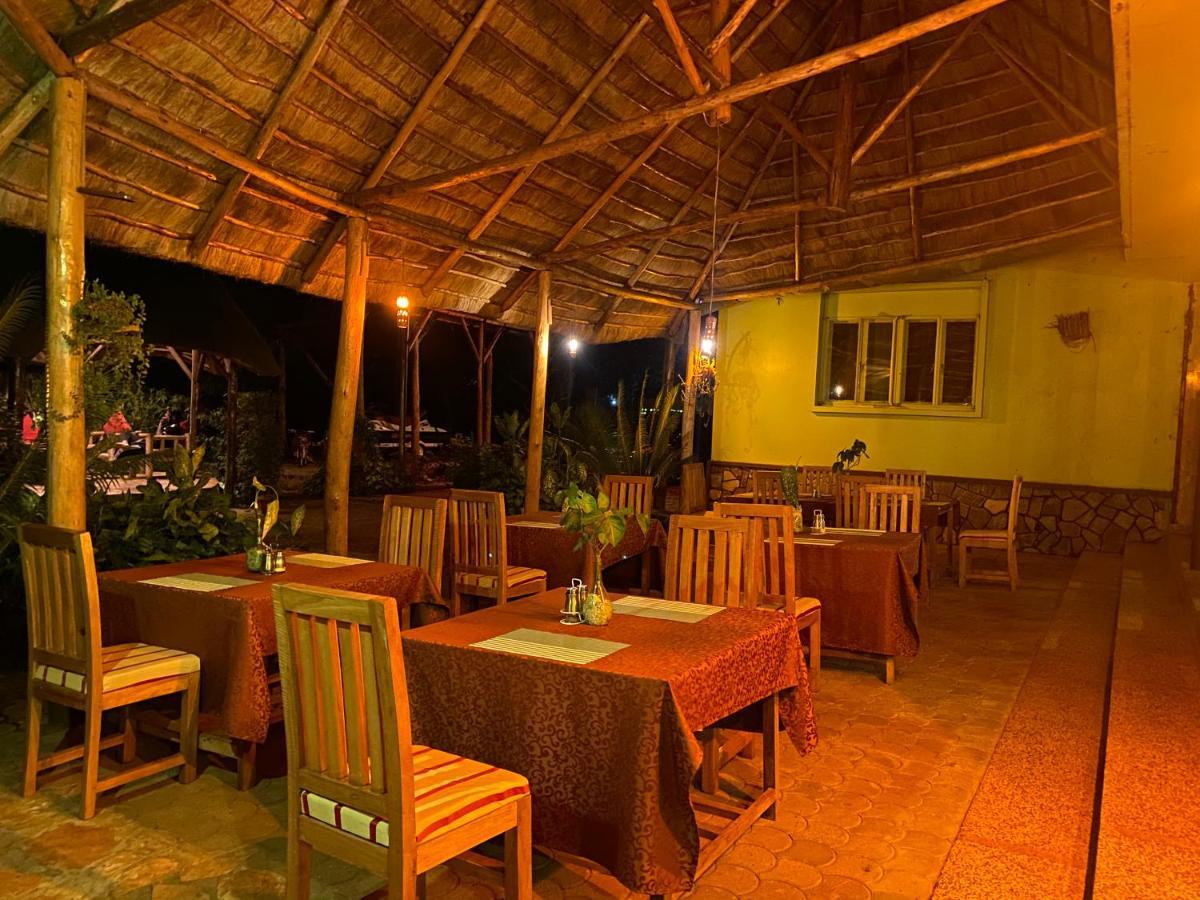 Afro Smile Hotel & Guest House - Jinja Exterior foto
